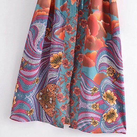 Kimono Robe Duster in Green with Cosmic Display Open Front, Matching Belt - Picture 4 of 8